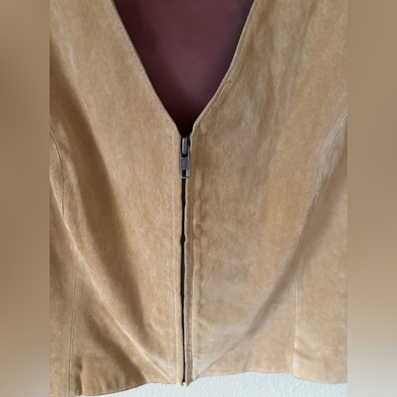 Vintage Wilson Leather Mustard Yellow Zip Up Vest w/ Brown Satin Back Size Large - Picture 4 of 4